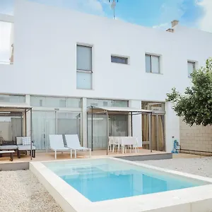 La Casita Del Poble Nou Del Delta , El Poble Nou del Delta España